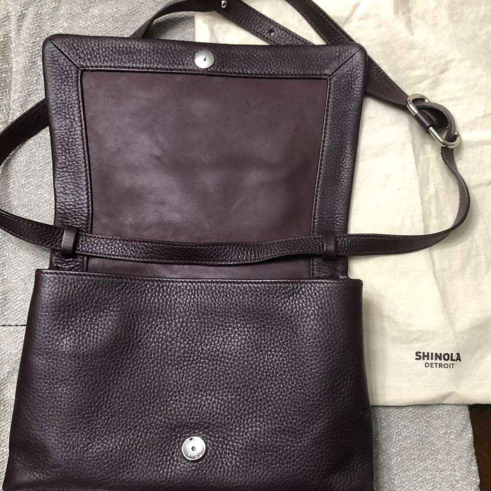 SHINOLA  burgundy pebble leather shoulder purse.